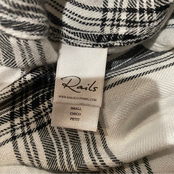 Rails Hunter Button Down in White/Ink - Picture 9 of 11